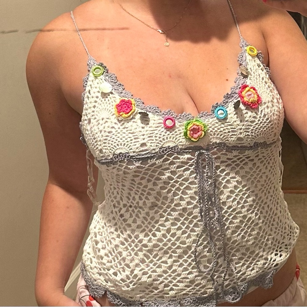 Ariella Crochet Top. Floral.